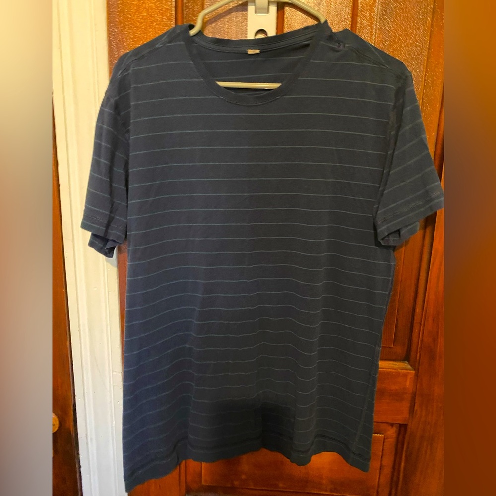 Lululemon Men’s Blue Striped Tee